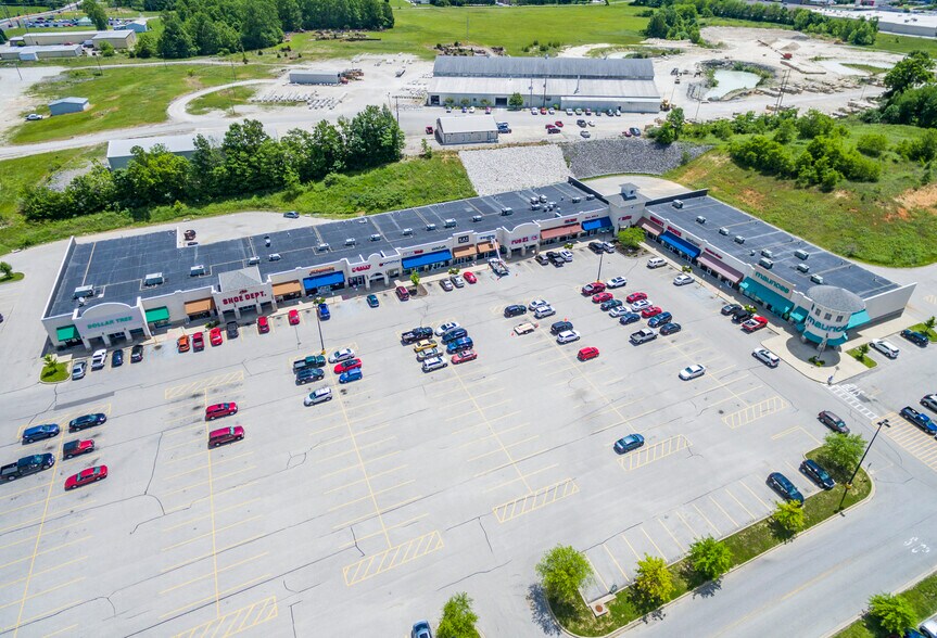 More Photos Of 3074-3132 John Williams Blvd, Bedford Freestanding For Lease
