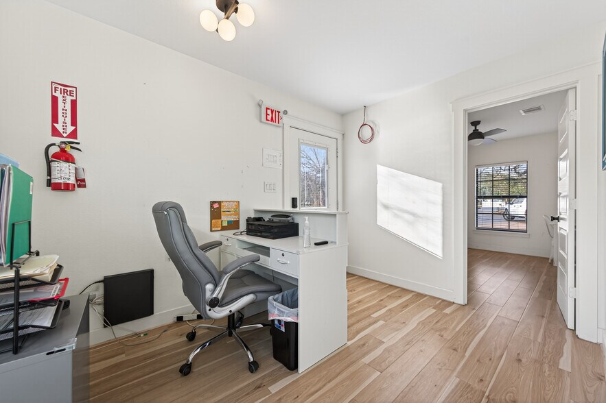 More Photos Of 8911 West Ln, Magnolia Office For Sale