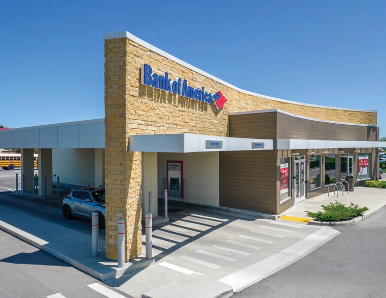 More Photos Of 1650 Morse Rd, Columbus Bank For Sale