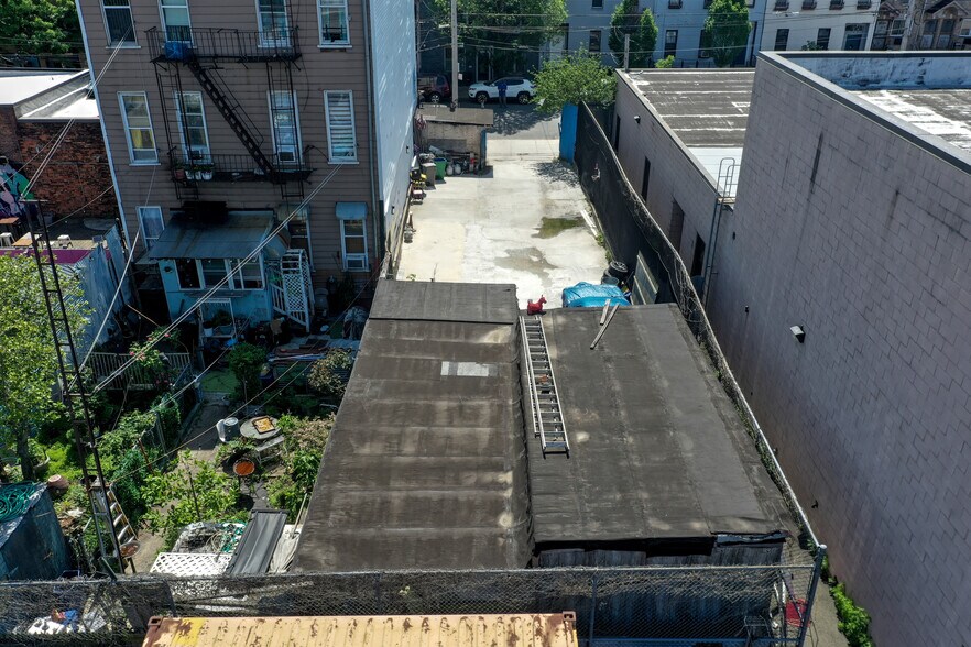 More Photos Of 145 Jefferson St, Brooklyn Land For Sale