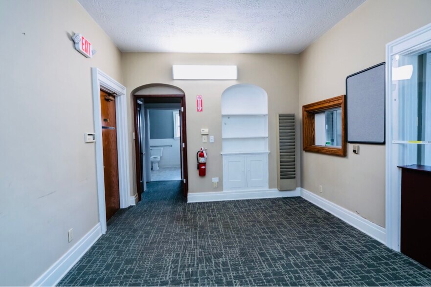 More Photos Of 3911 Main St, Buffalo Medical For Sale