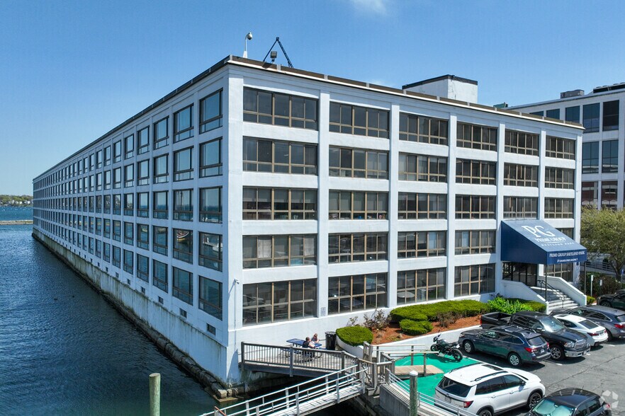 More Photos Of 27 Congress St, Salem Unknown For Lease