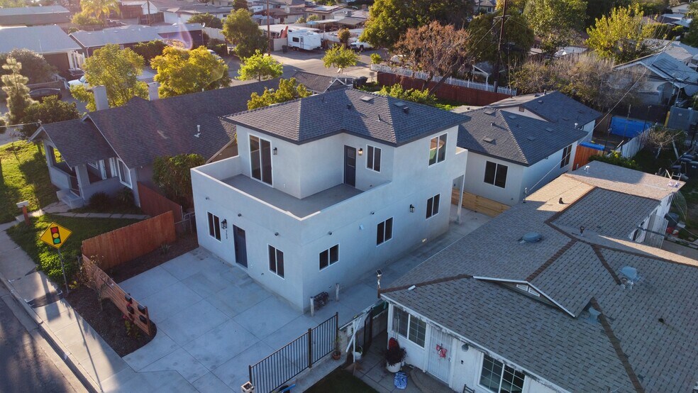 More Photos Of 752 W 9th Ave, Escondido Apartments For Sale