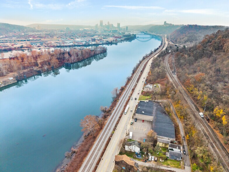 More Photos Of 2707 W Carson St, Pittsburgh Warehouse For Sale