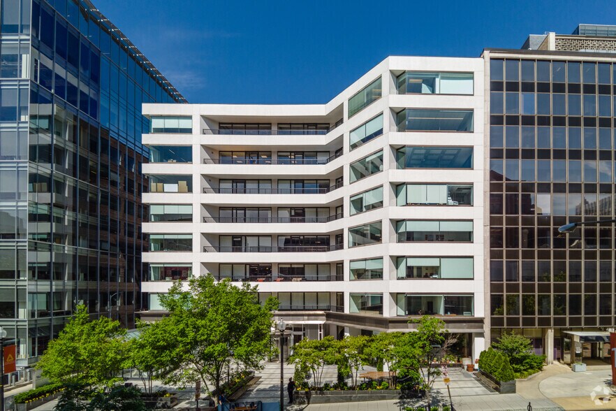 More Photos Of 1220 19th St NW, Washington Office For Lease
