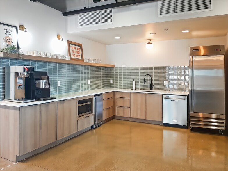 More Photos Of 161 S 1st St, Milwaukee Coworking Space