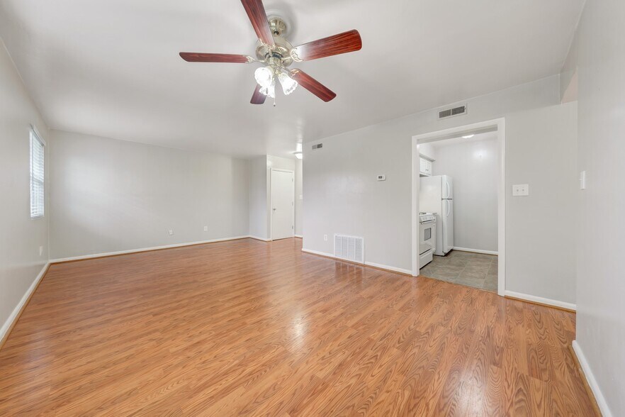 More Photos Of 777 Roanoke Blvd, Salem Apartments For Sale