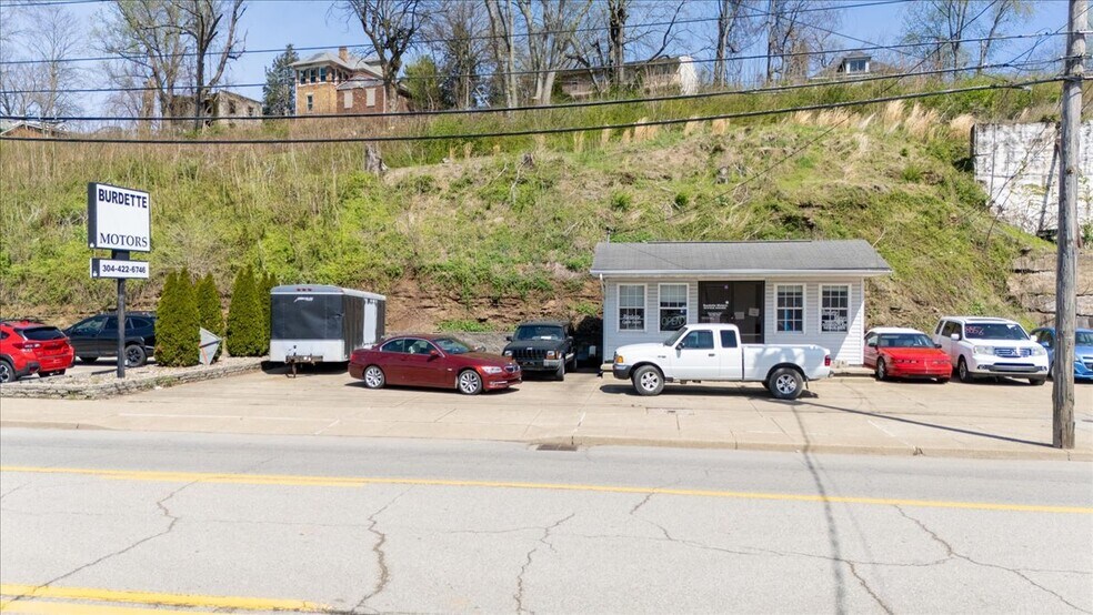 More Photos Of 705 7th St, Parkersburg Auto Dealership For Sale