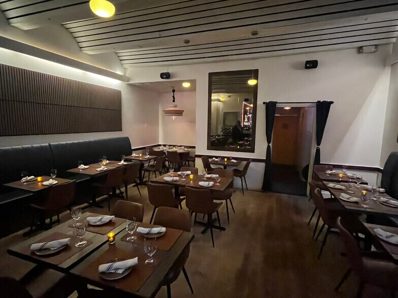 More Photos Of 39 E 19th St, New York Apartments For Sale