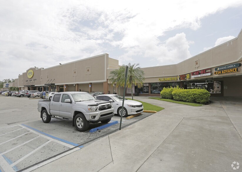 More Photos Of 15000-15154 SW 72nd St, Miami Storefront For Lease