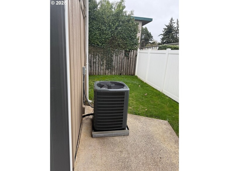 More Photos Of 2510 E 8TH St, Vancouver Apartments For Sale