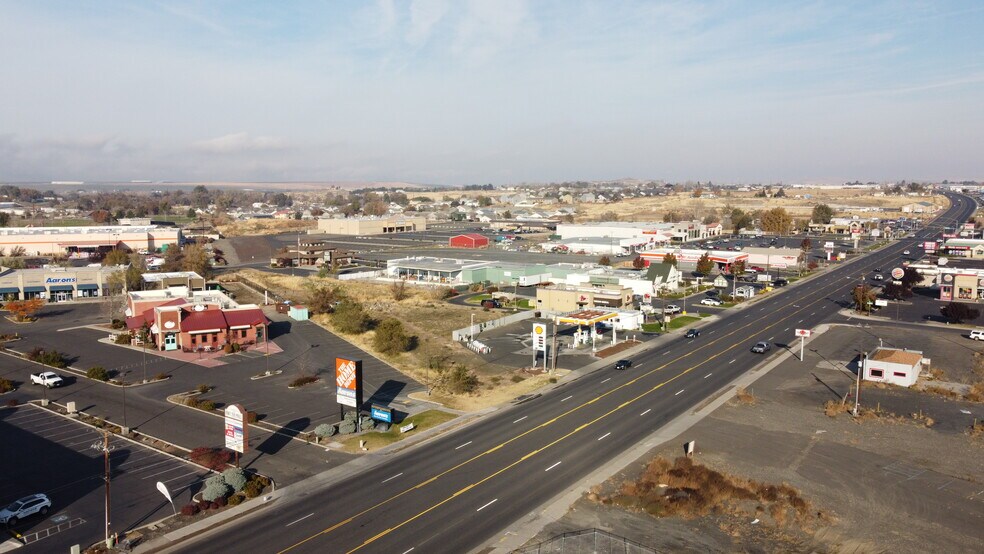More Photos Of 1619 N 1st St, Hermiston Restaurant For Lease