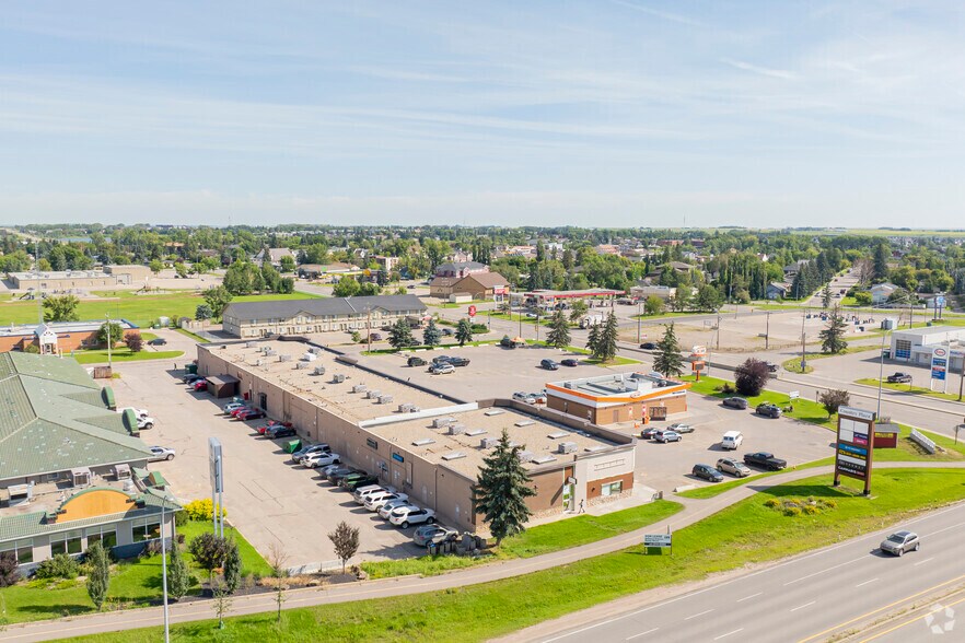 More Photos Of 510 Hwy-1 Hwy, Strathmore Storefront Retail Office For Lease