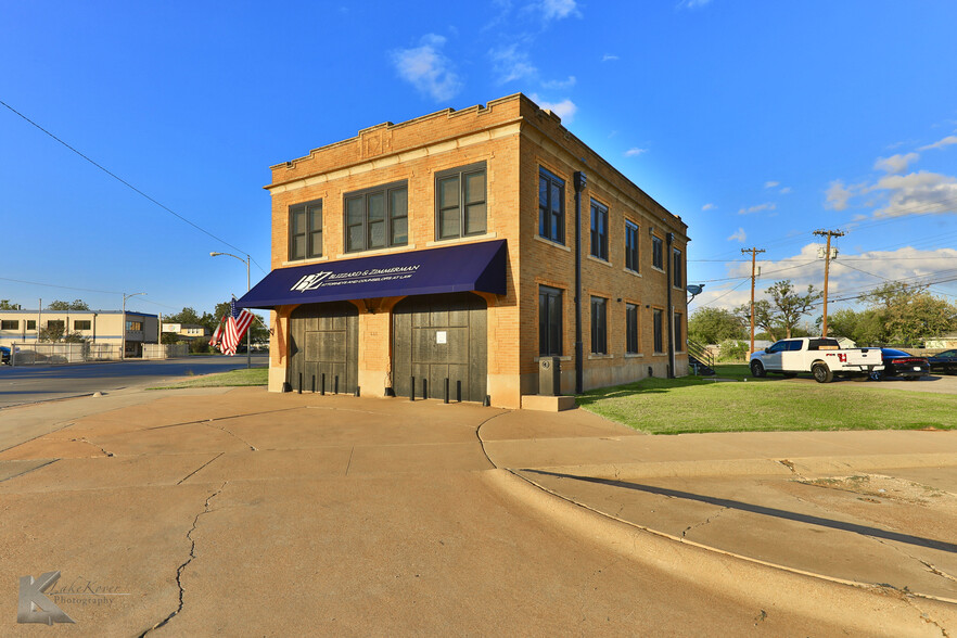 Primary Photo Of 441 Butternut St, Abilene Office For Sale