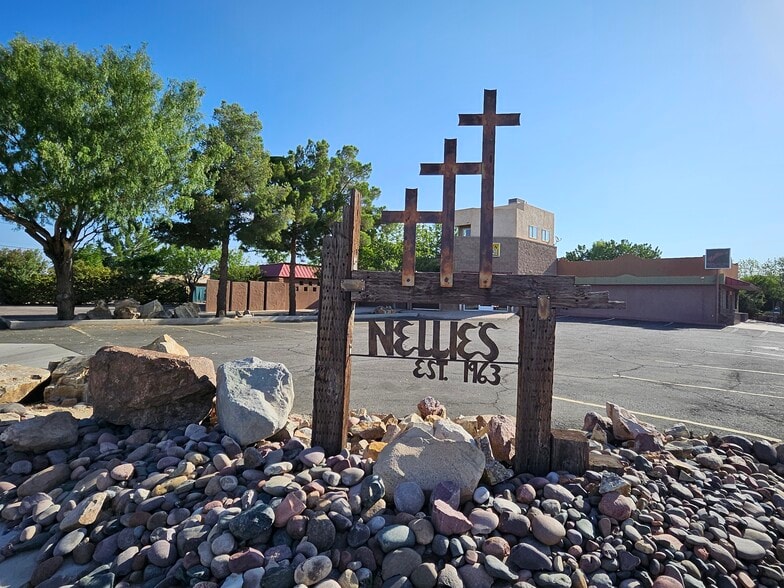 More Photos Of 1226 W Hadley Ave, Las Cruces Restaurant For Sale