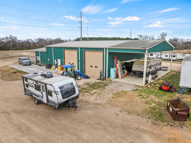 More Photos Of 1242 Loop 179, Pittsburg Specialty For Sale