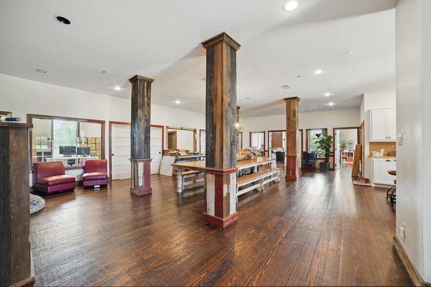 More Photos Of 10941 State Highway 78, Lavon Office For Sale