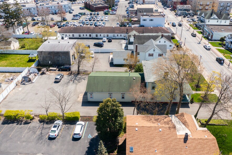 More Photos Of 139 N Ocean Ave, Patchogue Office Residential For Lease