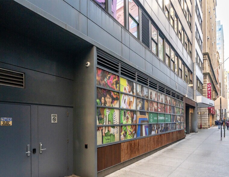 Primary Photo Of 156 William St, New York Medical For Lease