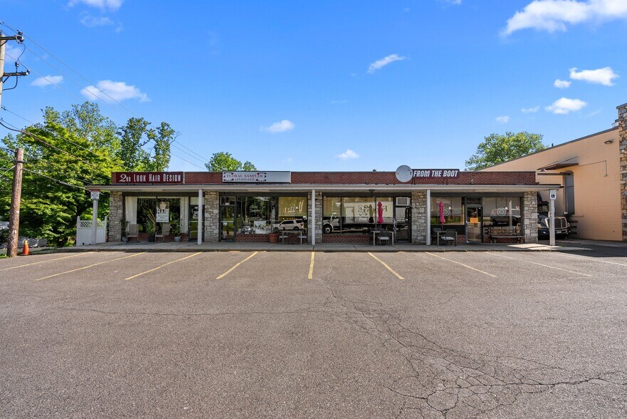 More Photos Of 513-519 Germantown Pike, Lafayette Hill Storefront For Sale