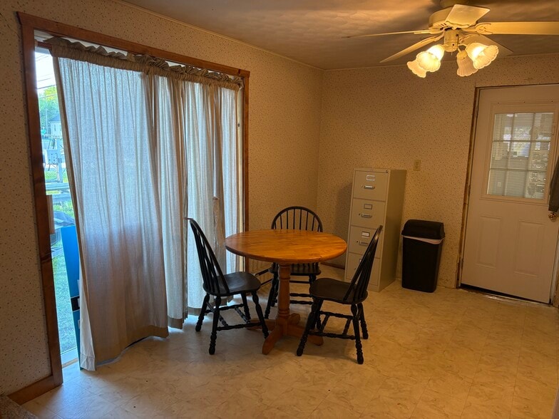 More Photos Of 2745 Shadyside Rd, Findley Lake Marina For Sale