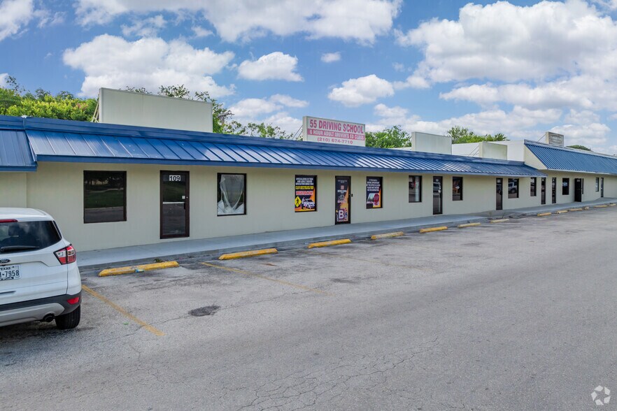 More Photos Of 8117-8165 Latigo Plz, San Antonio Unknown For Lease