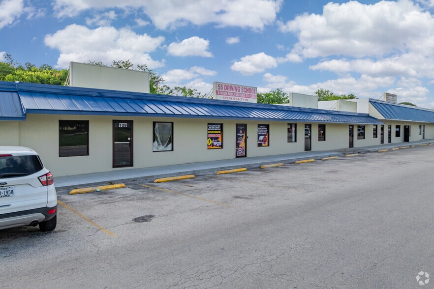 More Photos Of 8117-8165 Latigo Plz, San Antonio Unknown For Lease