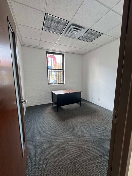 More Photos Of 415-425 Concord Ave, Bronx Industrial For Sale