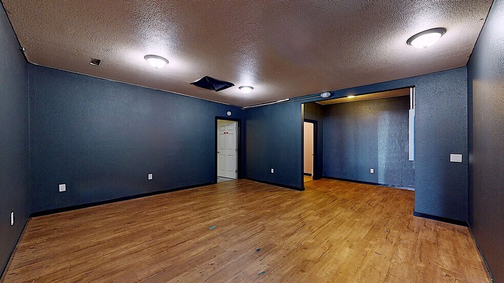More Photos Of 3218-3220 Santa Fe St, Riverbank Storefront Retail Office For Sale