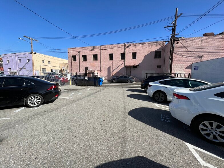 More Photos Of 208-212 S La Brea Ave, Inglewood Storefront Retail Office For Lease