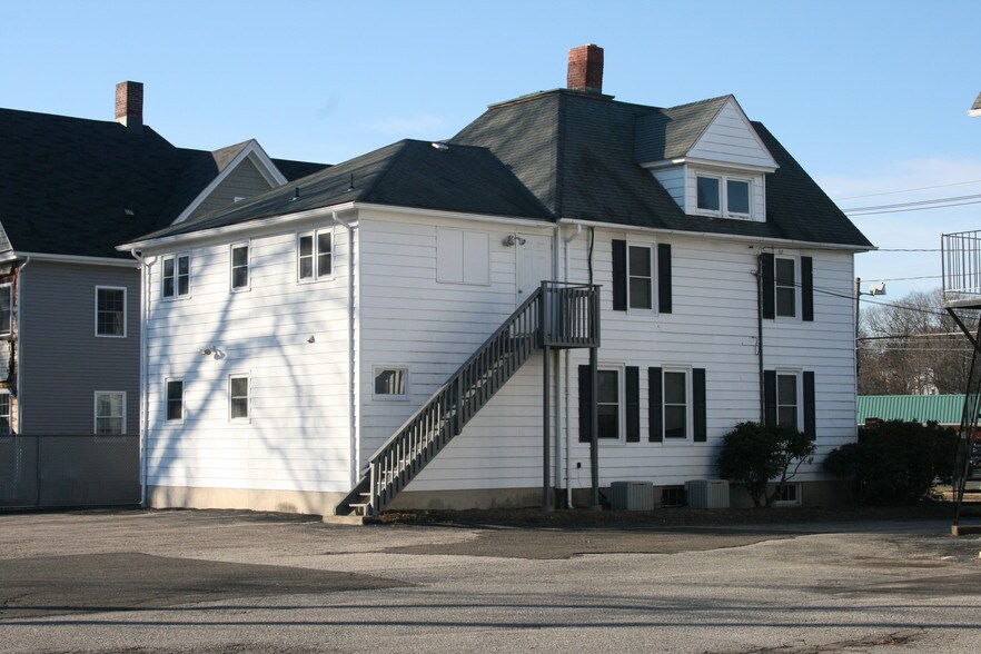 More Photos Of 44 North St, Danbury Office For Lease