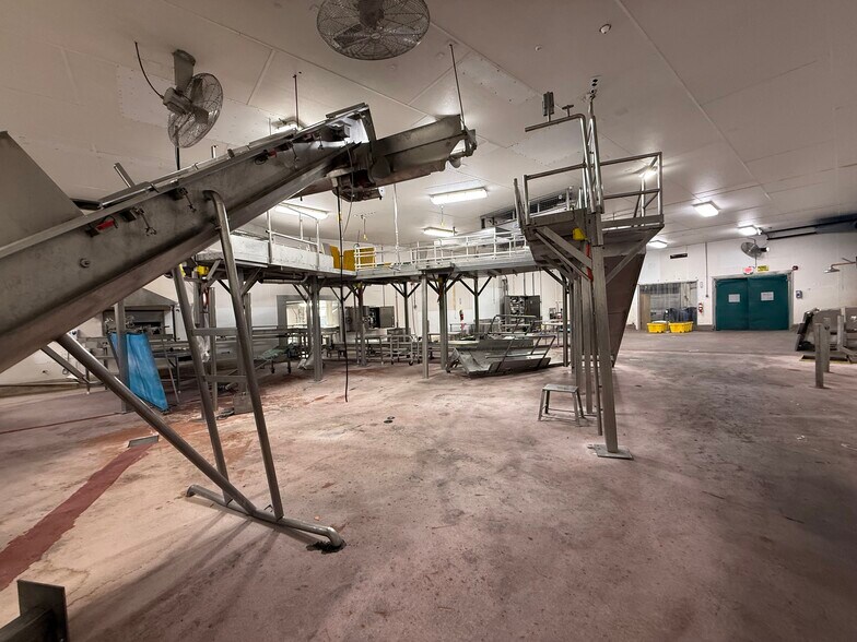 More Photos Of 4001 N American St, Philadelphia Warehouse For Lease