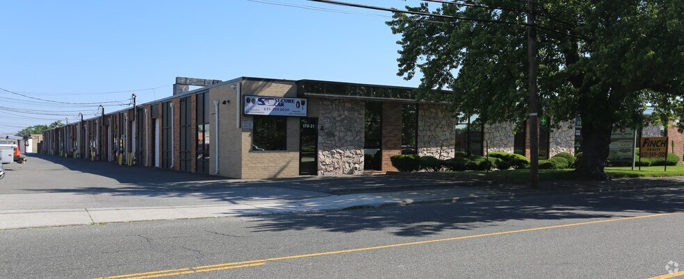 More Photos Of 170-176 Central Ave, Farmingdale Warehouse For Lease