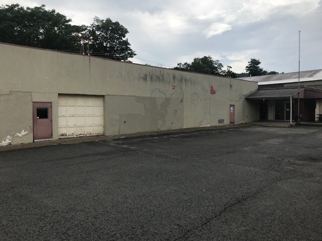 More Photos Of 46 Canal St, Ellenville Industrial For Sale
