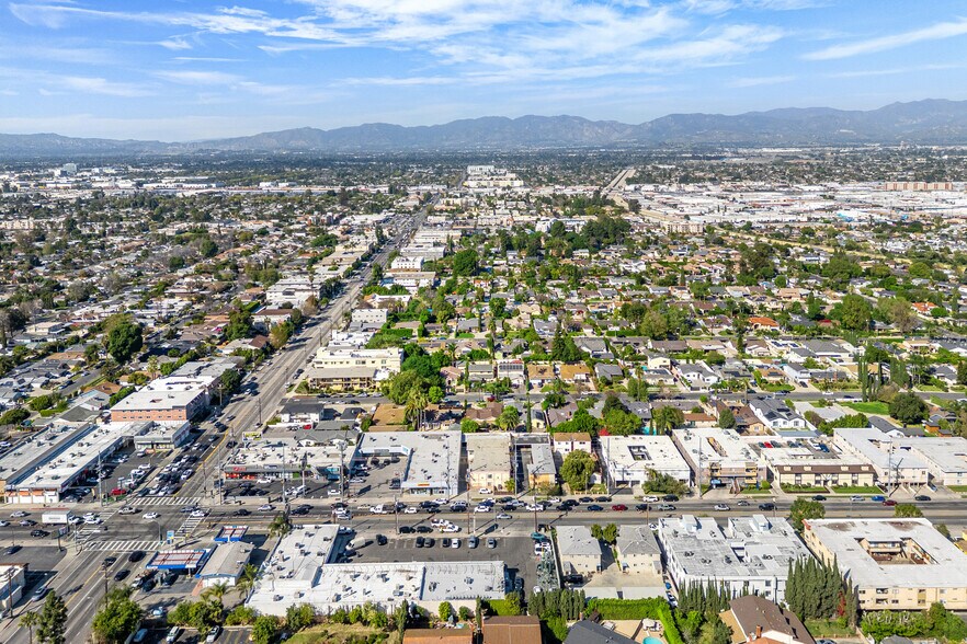More Photos Of 13631 Vanowen St, Van Nuys Apartments For Sale