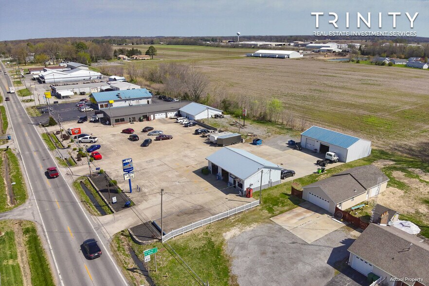More Photos Of 1510 N Main St, Benton Freestanding For Sale