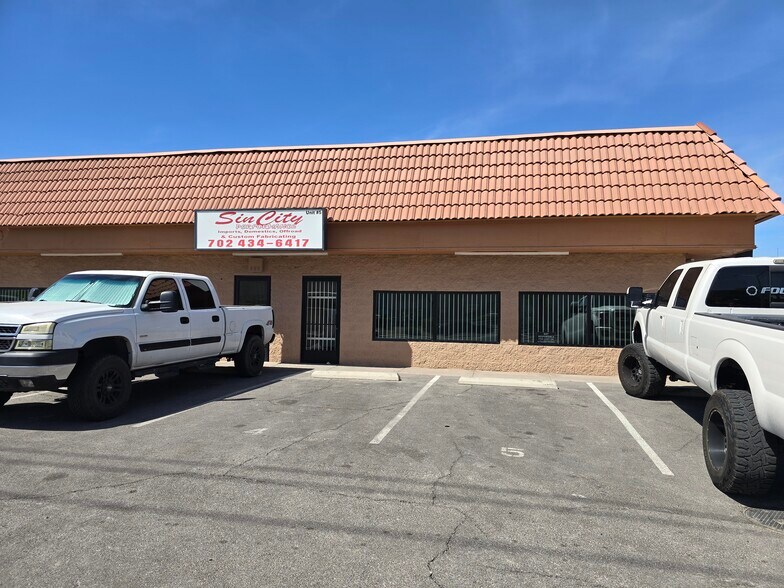 More Photos Of 520 W Sunset Rd, Henderson Auto Repair For Lease