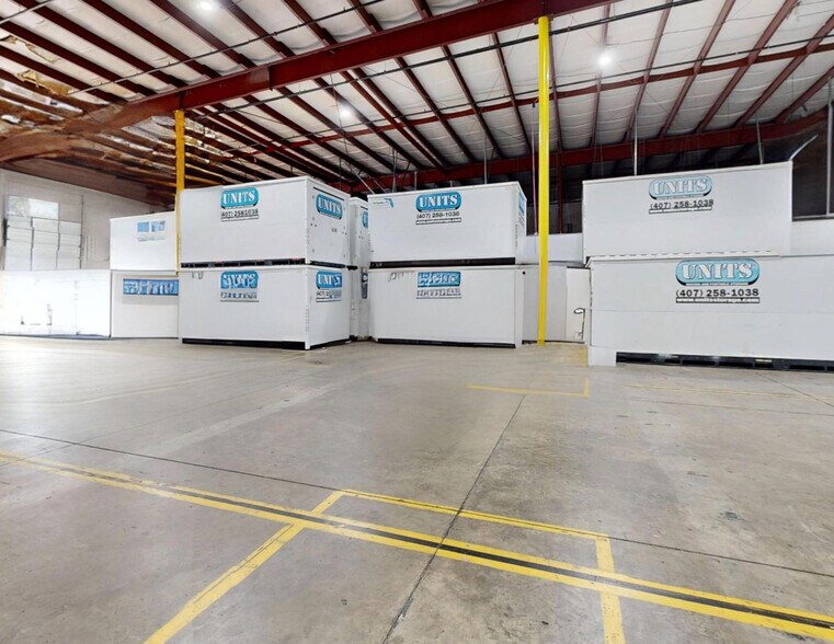 More Photos Of 3600 Parkway Center Ct, Orlando Warehouse For Sale