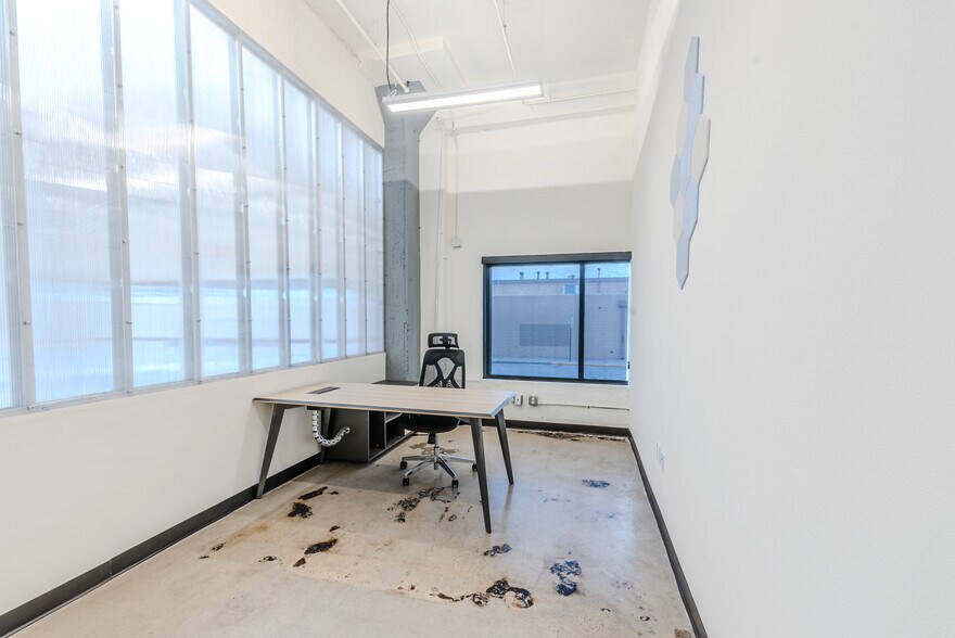 More Photos Of 1601 Magoffin Ave, El Paso Office Residential For Lease