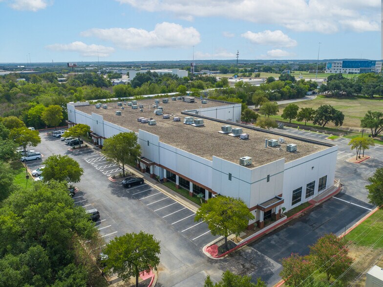 More Photos Of 4635 Boston Ln, Austin Light Manufacturing For Lease