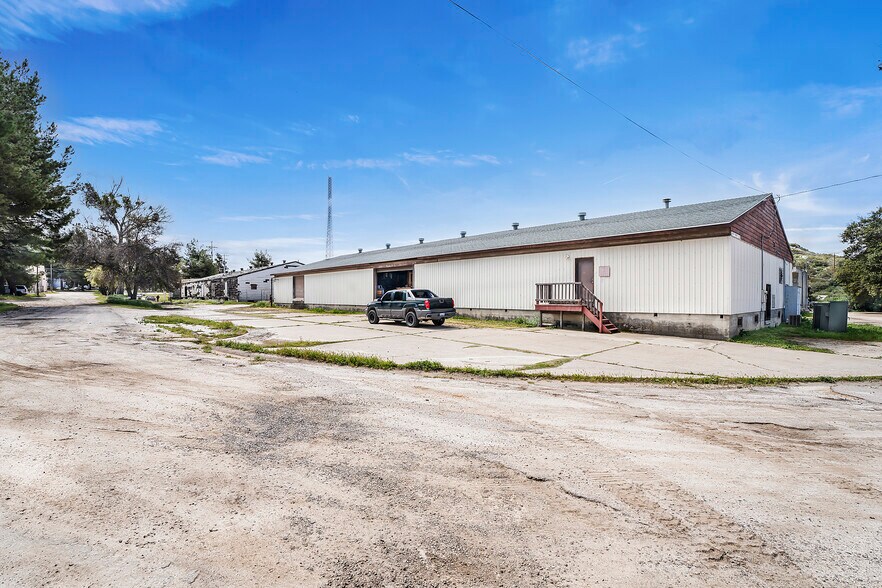 More Photos Of 431 Jeb Stuart rd, Campo Dormitory For Sale