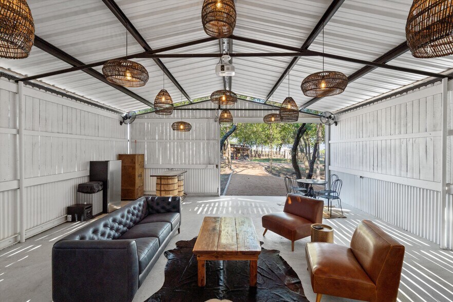 More Photos Of Elroy Rd, Del Valle Land For Sale