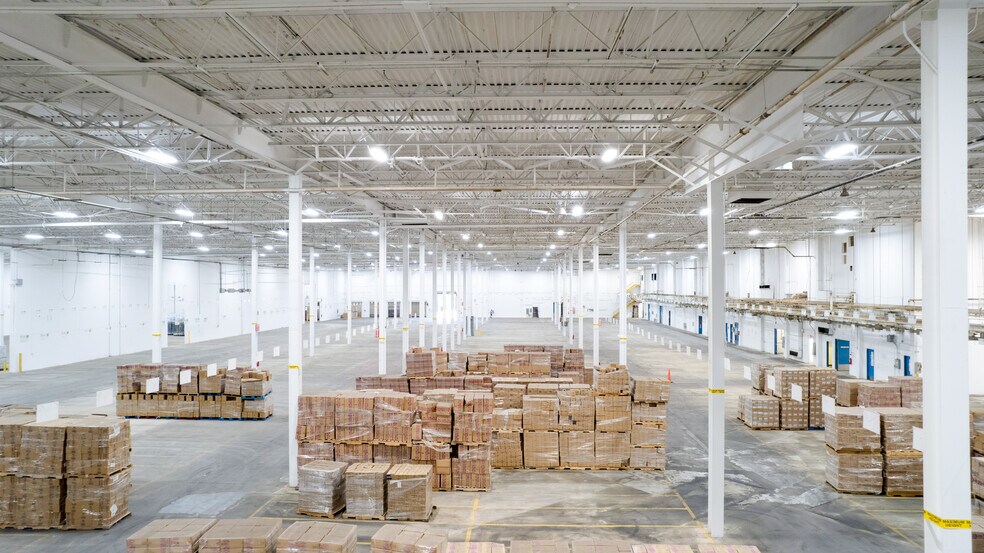More Photos Of 1001 Fisher Rd, Longview Warehouse For Lease