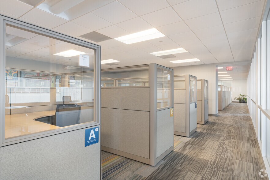 More Photos Of 1650 Arch St, Philadelphia Office For Sale