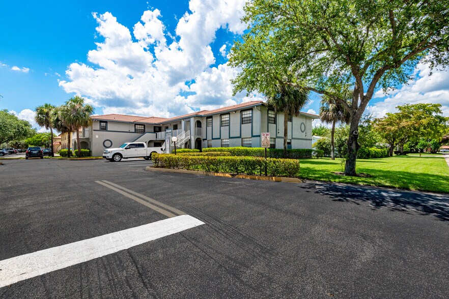 More Photos Of 10675-10687 Royal Palm Blvd, Coral Springs Apartments For Sale
