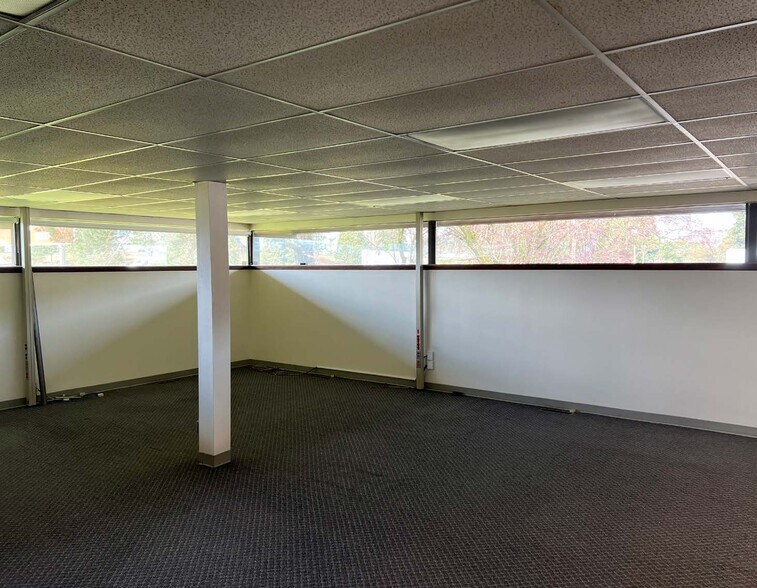 More Photos Of 4937 Indian School Rd NE, Salem Office For Lease