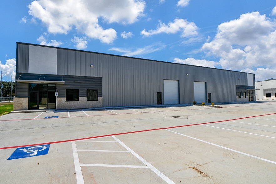 More Photos Of 5713 13th St, Katy Unknown For Lease