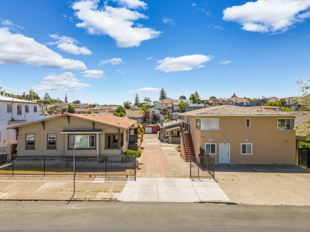 Primary Photo Of 2262-2270 High St, Oakland Apartments For Sale