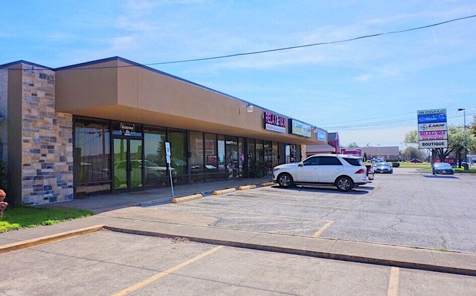 More Photos Of 2000 Denison St, Denton Storefront Retail Office For Lease