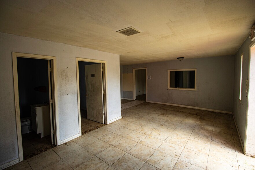 More Photos Of 6817 TX-42, Kilgore Land For Sale